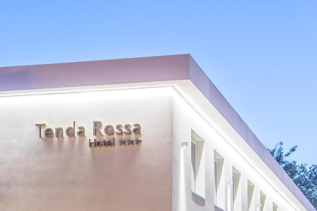 Hotel Tenda Rossa Марина-ди-Каррара Экстерьер фото